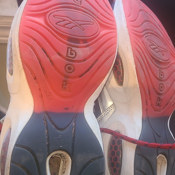 Reebok Questions - Picture 3 of 6